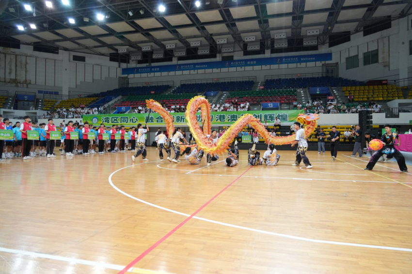 三地青年足球交流助推十五运，霍启山：大湾区需要注入更多品牌赛事！